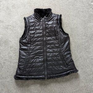Black sherpa lined quilted vest women's Medium